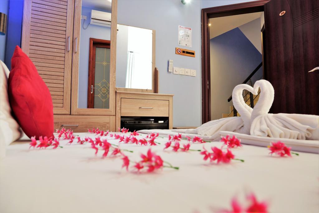 Elite Beach Inn Хулхумале Экстерьер фото
